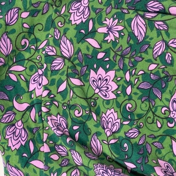 LulaRoe TC Floral Green and Purple leggings—All LulaRoe Buy 2 Get 1 Free - Picture 2 of 2